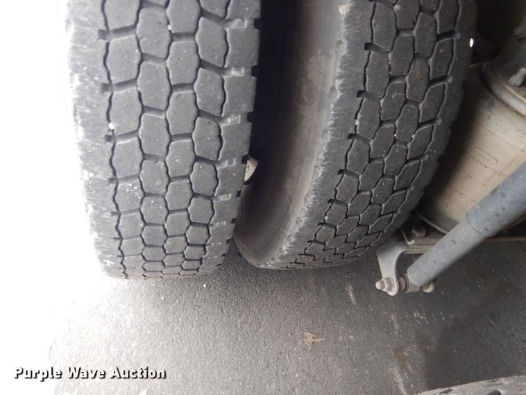 image for item HS9797 2002 Mack MR690S  water truck