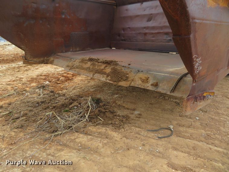 image for item HV9691 1988 Caterpillar 621E  conventional scraper