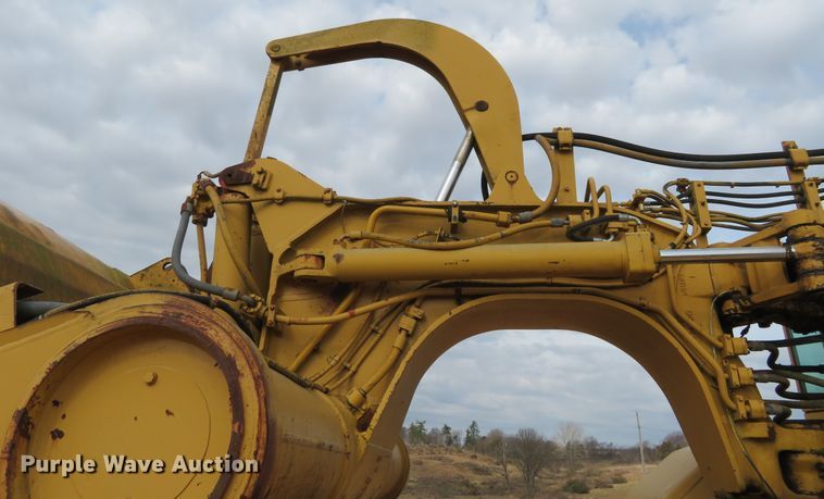 image for item HV9691 1988 Caterpillar 621E  conventional scraper