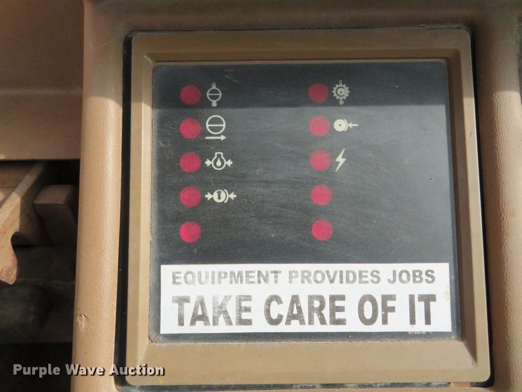 image for item HV9691 1988 Caterpillar 621E  conventional scraper