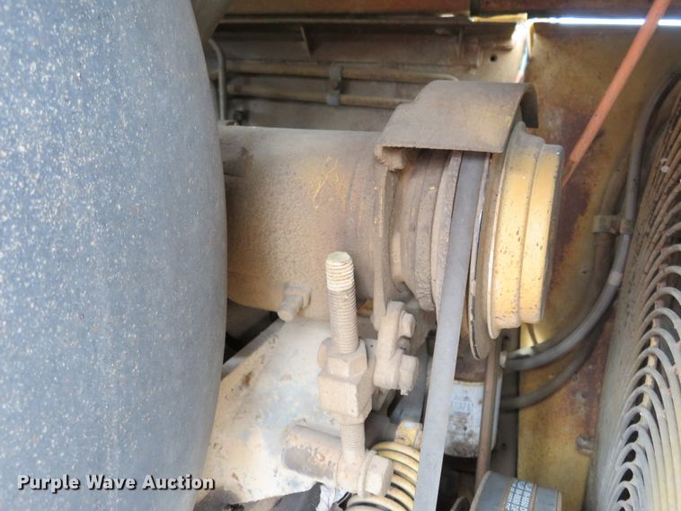 image for item HV9691 1988 Caterpillar 621E  conventional scraper