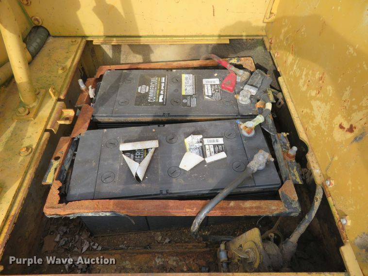 image for item HV9691 1988 Caterpillar 621E  conventional scraper