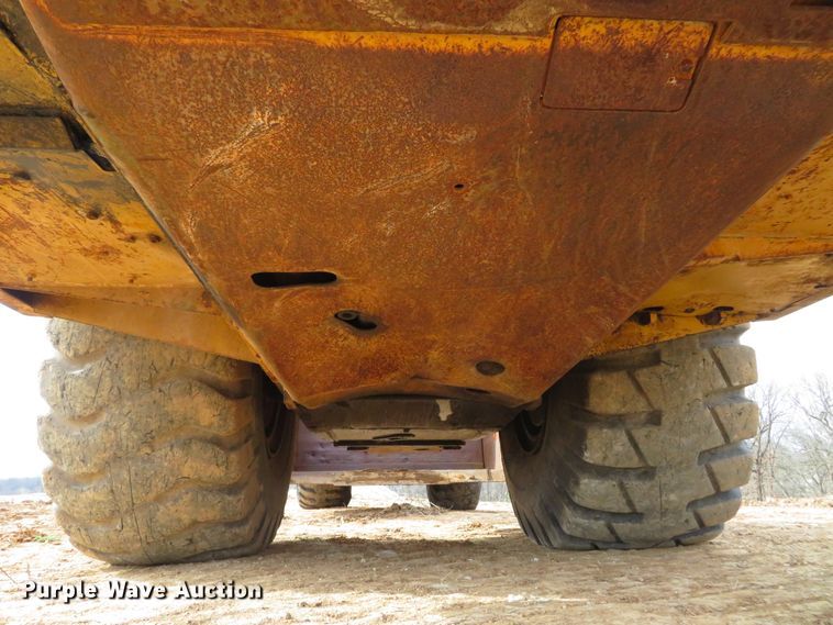 image for item HV9691 1988 Caterpillar 621E  conventional scraper