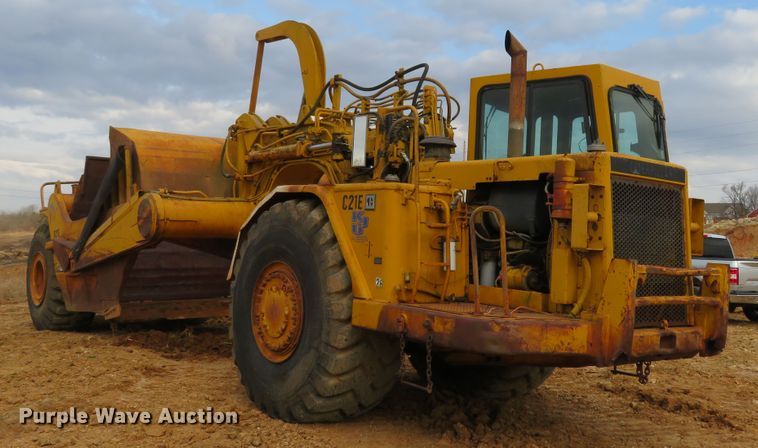 image for item HV9692 1989 Caterpillar 621E  conventional scraper
