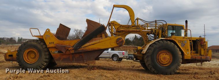 image for item HV9692 1989 Caterpillar 621E  conventional scraper