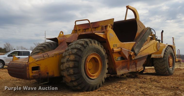 image for item HV9692 1989 Caterpillar 621E  conventional scraper