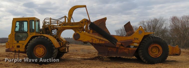 image for item HV9692 1989 Caterpillar 621E  conventional scraper