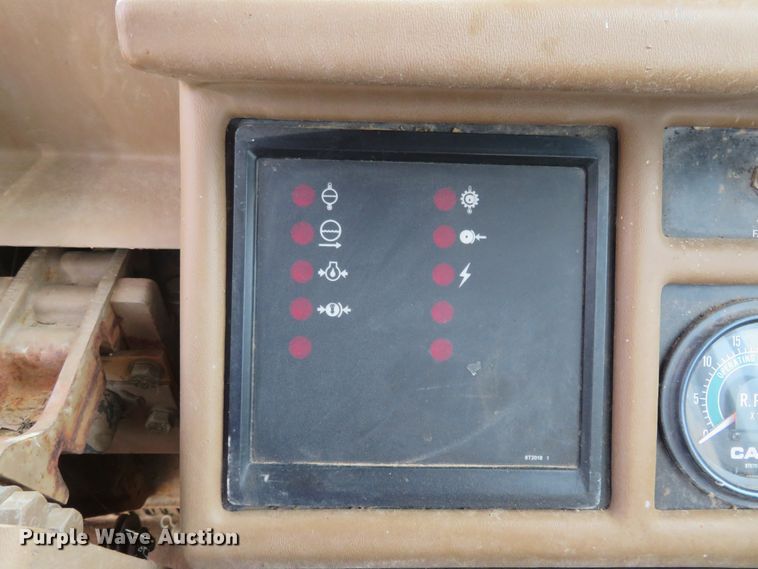 image for item HV9692 1989 Caterpillar 621E  conventional scraper