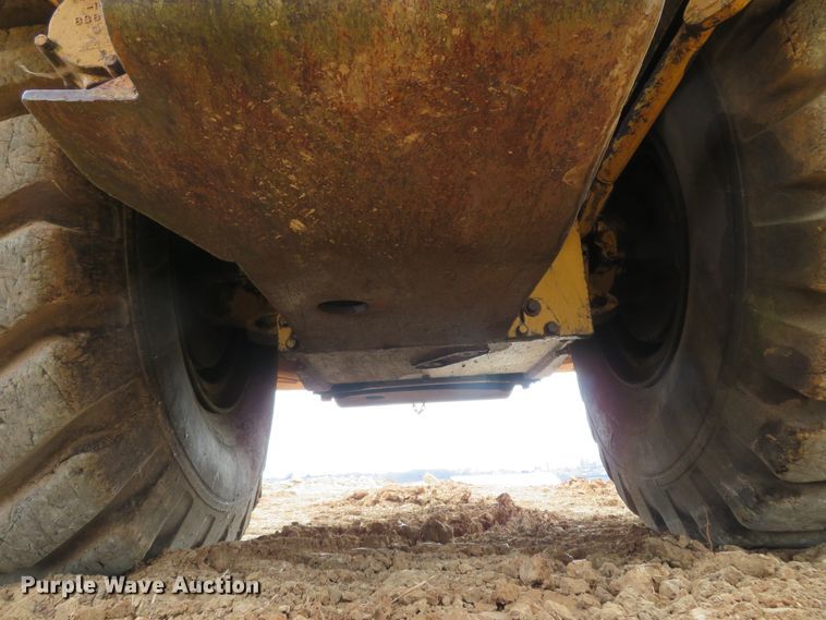 image for item HV9692 1989 Caterpillar 621E  conventional scraper