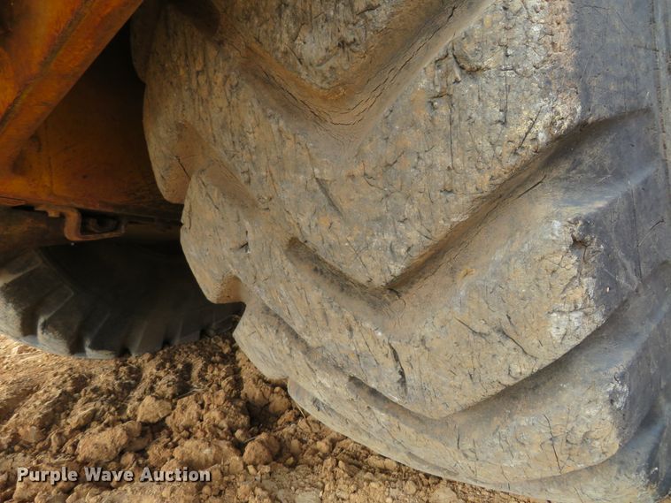 image for item HV9692 1989 Caterpillar 621E  conventional scraper