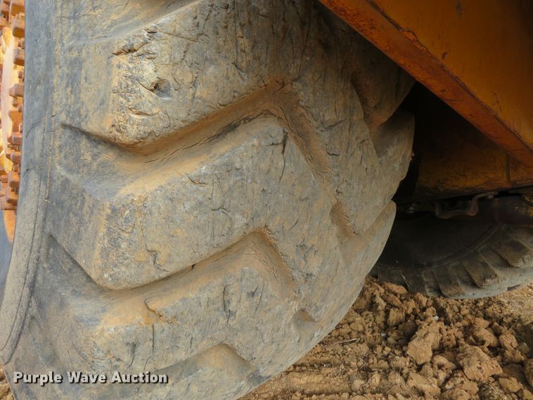 image for item HV9692 1989 Caterpillar 621E  conventional scraper