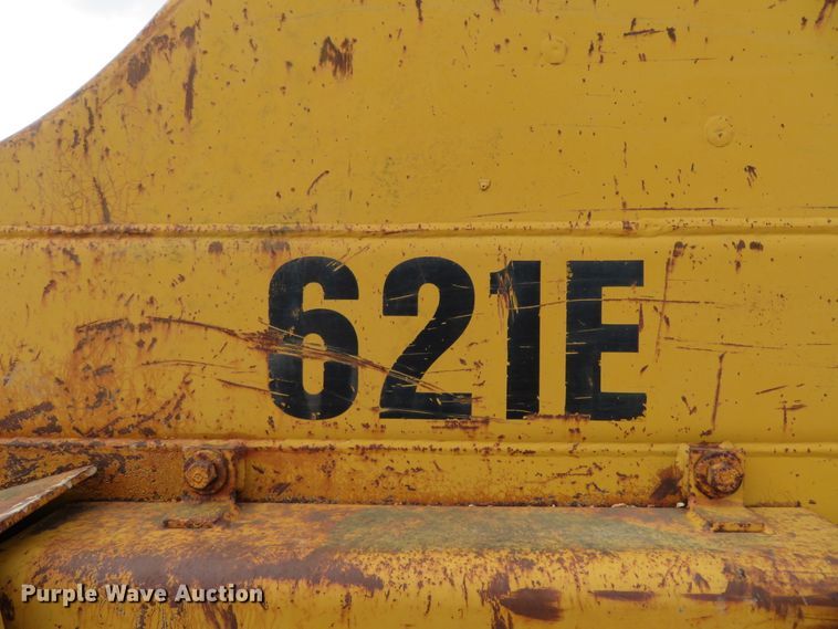 image for item HV9692 1989 Caterpillar 621E  conventional scraper
