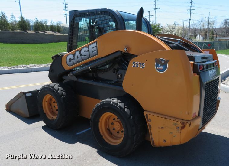 image for item HV9718 2015 Case SV280  skid steer loader