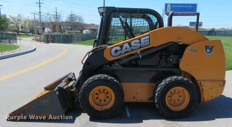 image for item HV9718 2015 Case SV280  skid steer loader