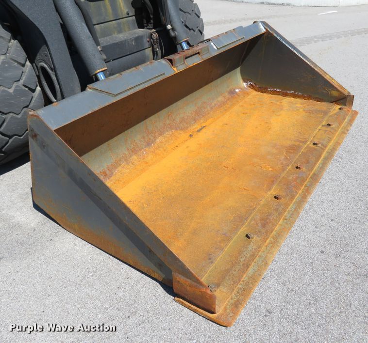 image for item HV9718 2015 Case SV280  skid steer loader