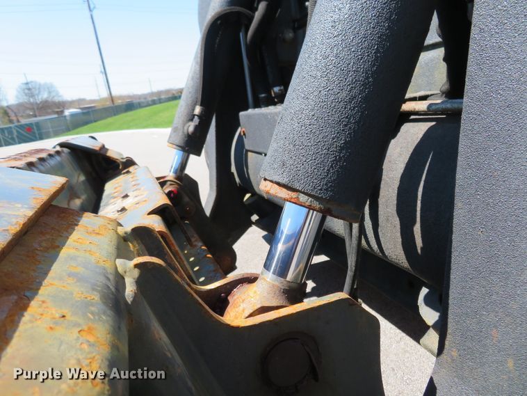 image for item HV9718 2015 Case SV280  skid steer loader