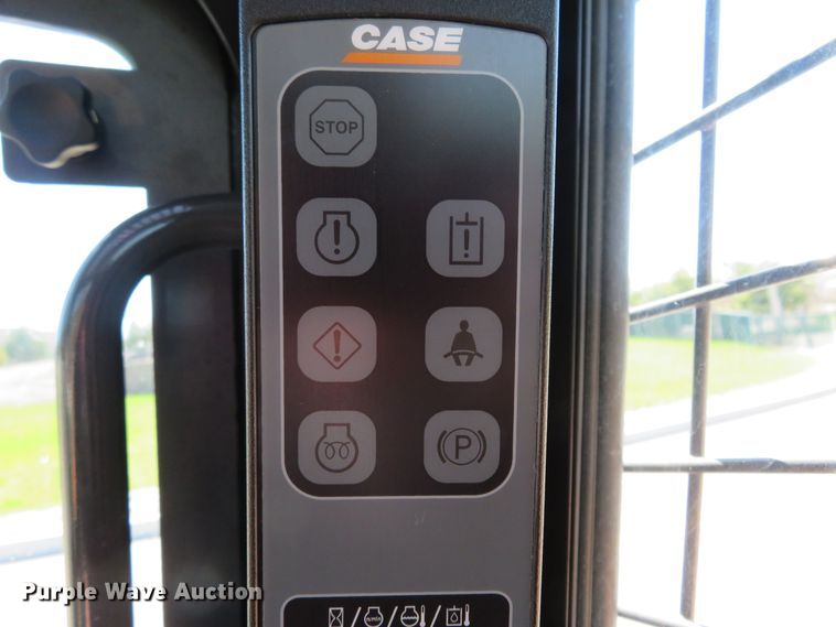 image for item HV9718 2015 Case SV280  skid steer loader