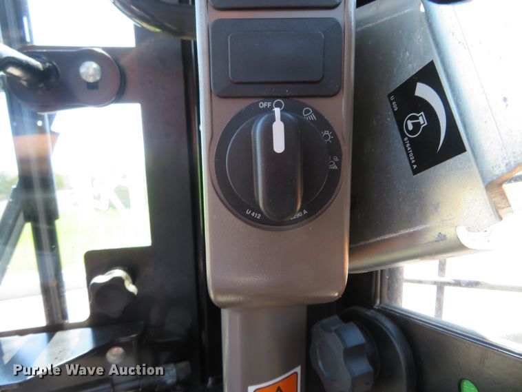 image for item HV9718 2015 Case SV280  skid steer loader