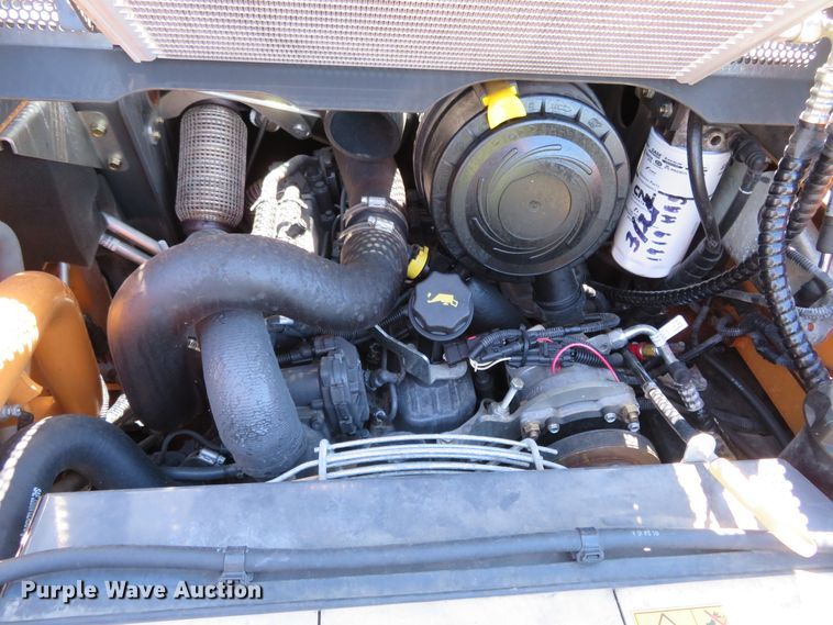 image for item HV9718 2015 Case SV280  skid steer loader