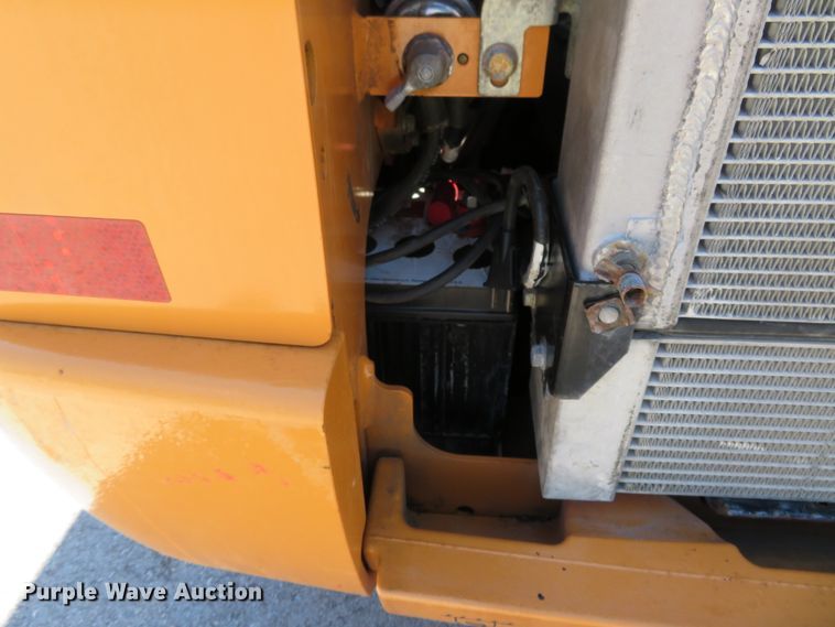 image for item HV9718 2015 Case SV280  skid steer loader