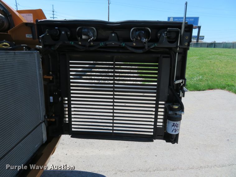 image for item HV9718 2015 Case SV280  skid steer loader