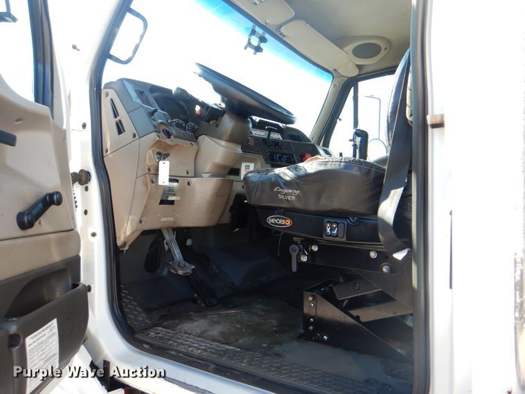 image for item HX9186 2006 Sterling L-Line  crane truck