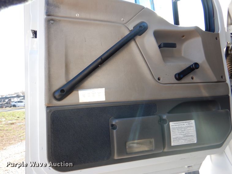 image for item HX9186 2006 Sterling L-Line  crane truck