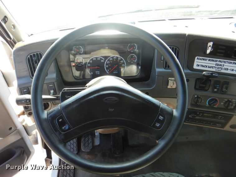 image for item HX9186 2006 Sterling L-Line  crane truck