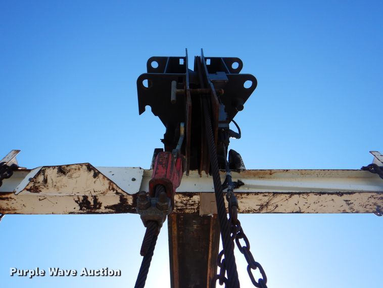 image for item HX9186 2006 Sterling L-Line  crane truck