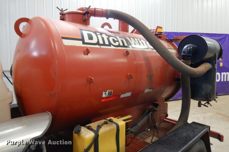 image for item IA9486 2010 Ditch Witch FX60  vacuum excavator