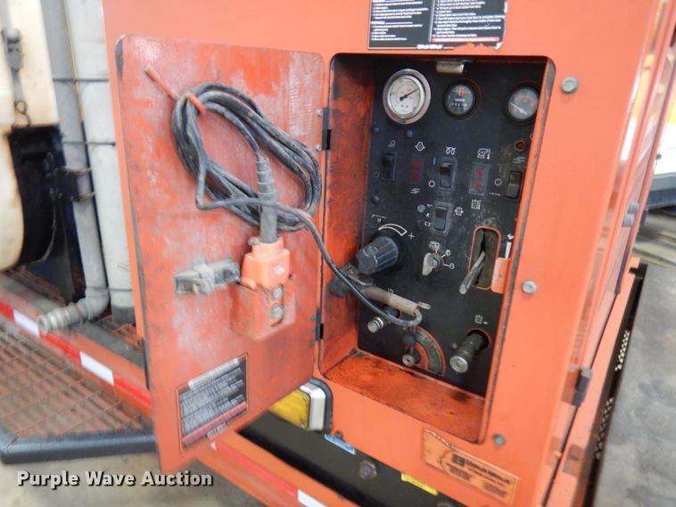 image for item IA9486 2010 Ditch Witch FX60  vacuum excavator