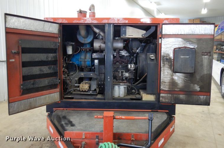 image for item IA9486 2010 Ditch Witch FX60  vacuum excavator