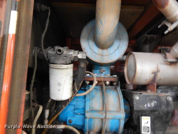 image for item IA9486 2010 Ditch Witch FX60  vacuum excavator