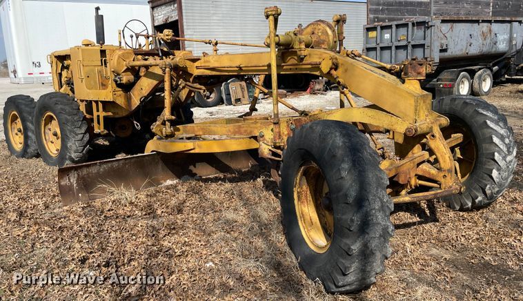 image for item II9269 Caterpillar 12  rigid frame motor grader