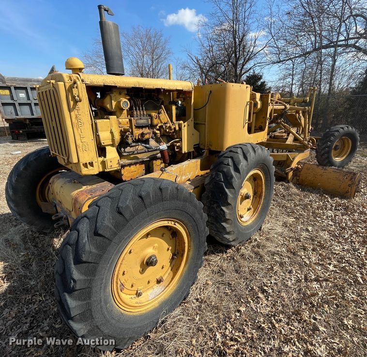 image for item II9269 Caterpillar 12  rigid frame motor grader