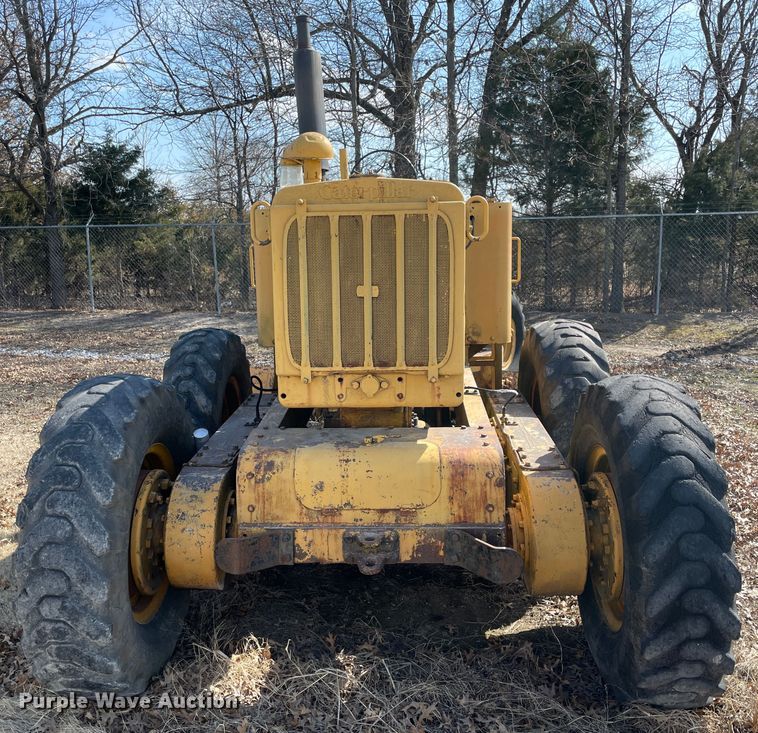 image for item II9269 Caterpillar 12  rigid frame motor grader