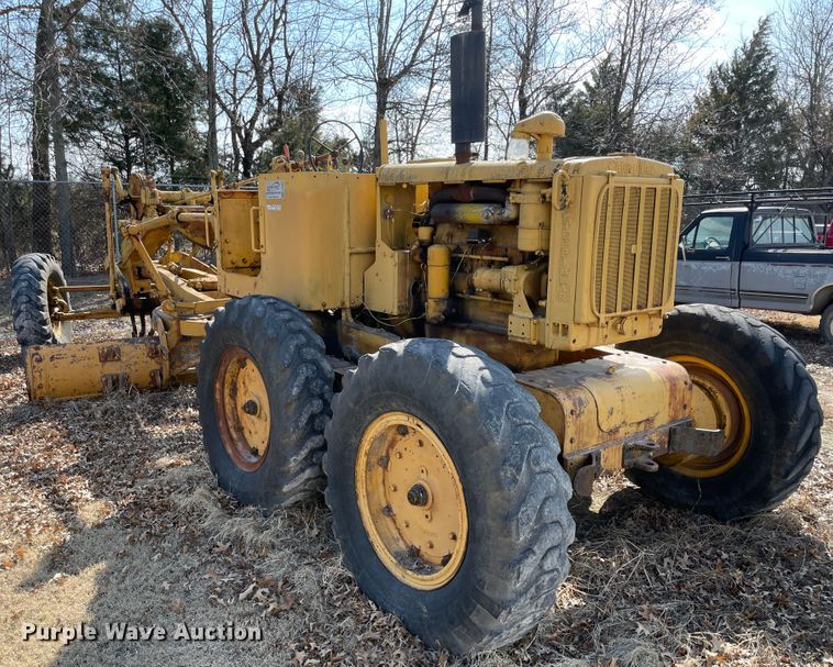 image for item II9269 Caterpillar 12  rigid frame motor grader