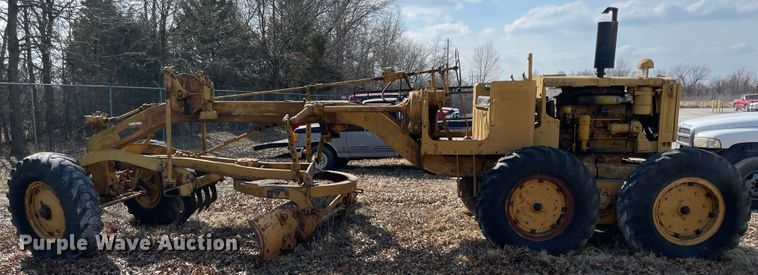 image for item II9269 Caterpillar 12  rigid frame motor grader