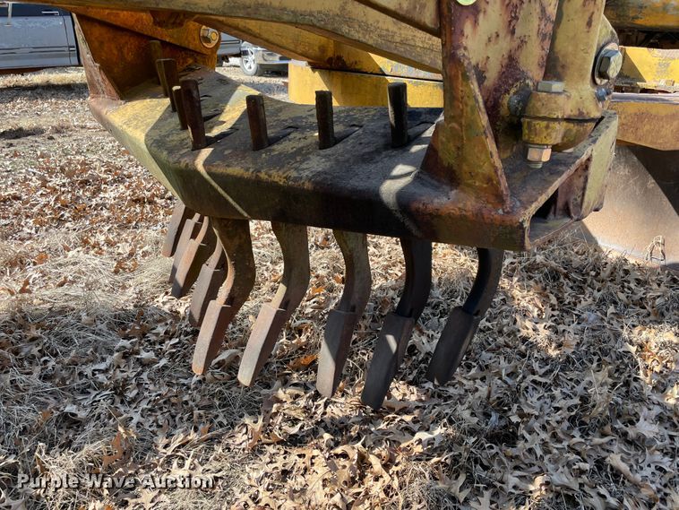 image for item II9269 Caterpillar 12  rigid frame motor grader