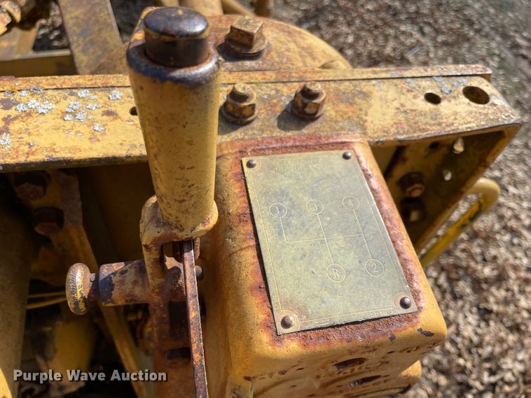 image for item II9269 Caterpillar 12  rigid frame motor grader