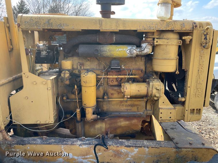 image for item II9269 Caterpillar 12  rigid frame motor grader
