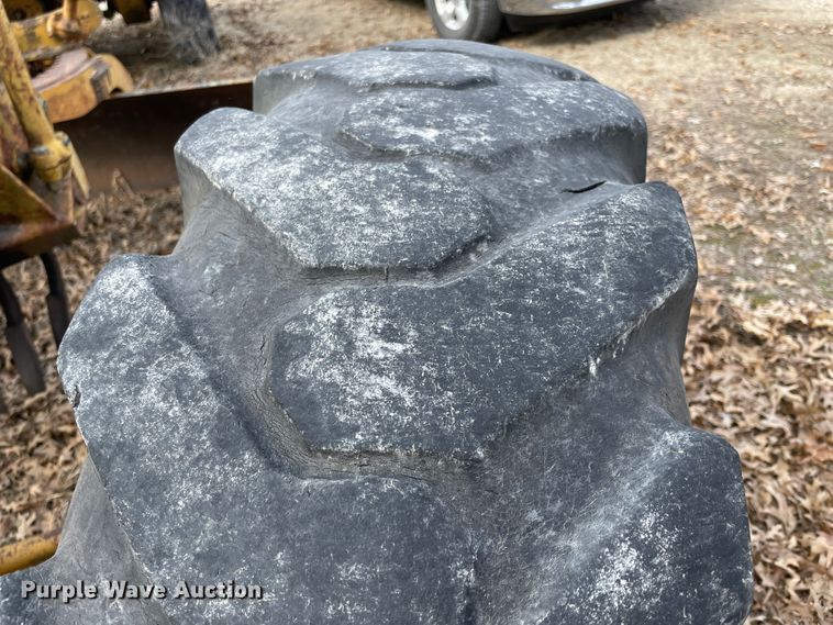 image for item II9269 Caterpillar 12  rigid frame motor grader