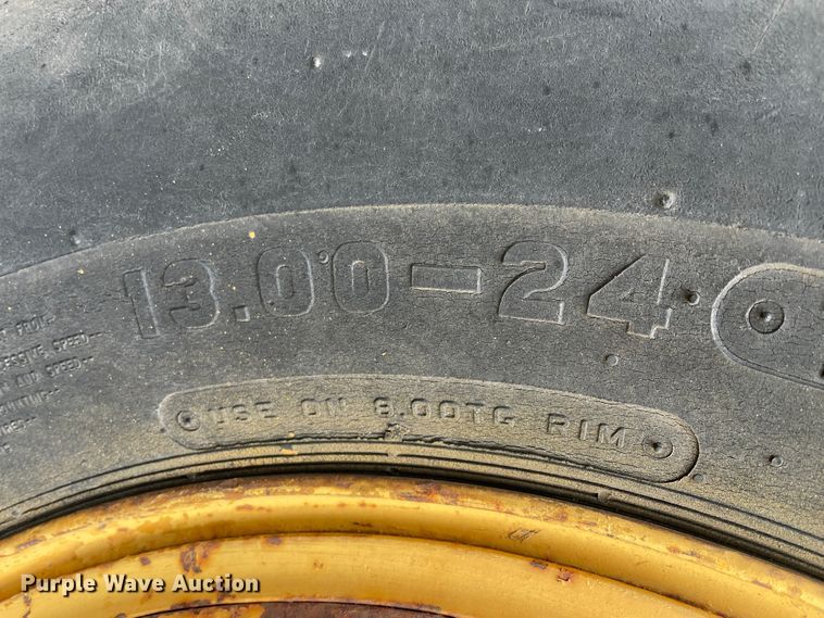 image for item II9269 Caterpillar 12  rigid frame motor grader