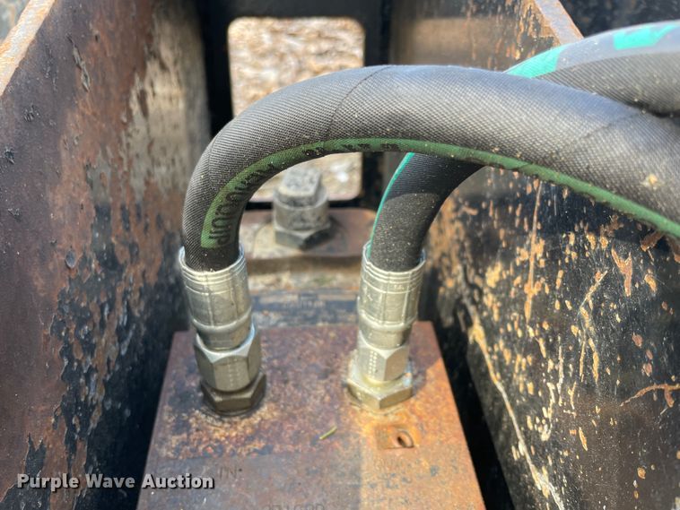 image for item II9270 Huskie HH500  breaker