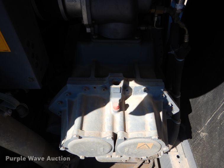 image for item IK9968 2011 Atlas Copco XRVS1000CD6  air compressor