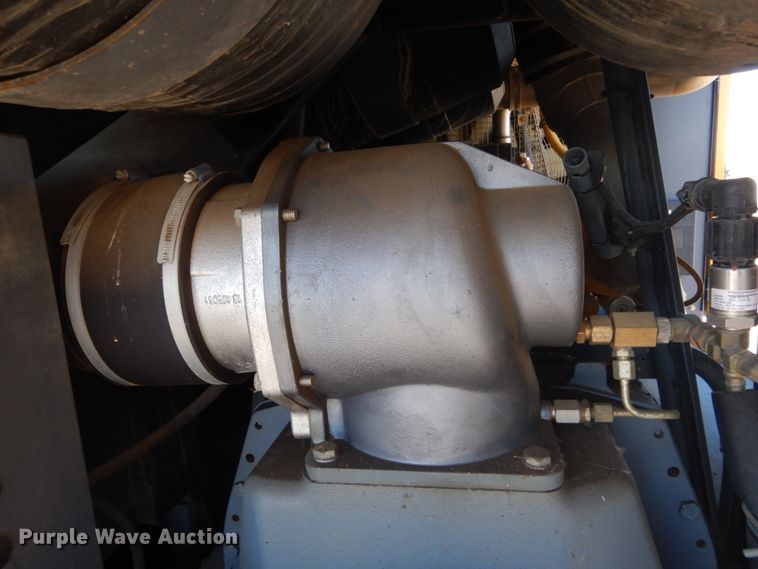 image for item IK9968 2011 Atlas Copco XRVS1000CD6  air compressor