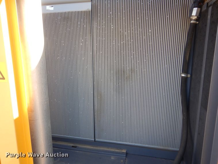 image for item IK9968 2011 Atlas Copco XRVS1000CD6  air compressor