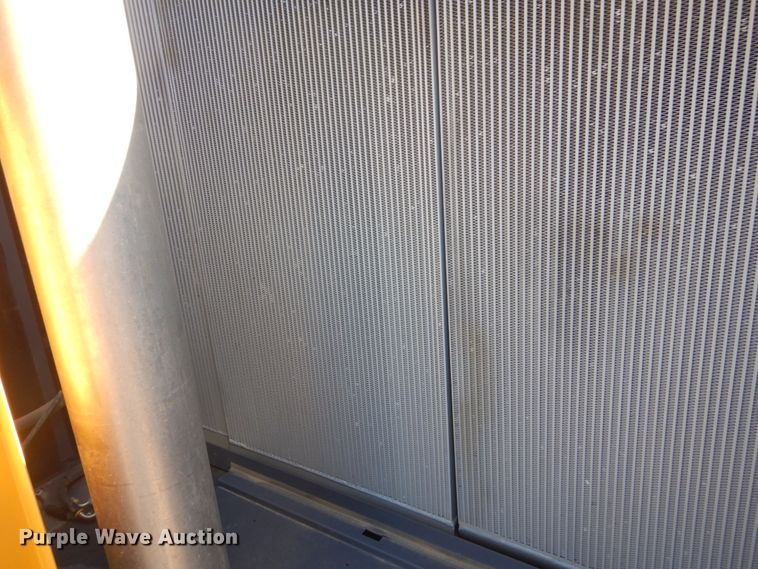 image for item IK9968 2011 Atlas Copco XRVS1000CD6  air compressor