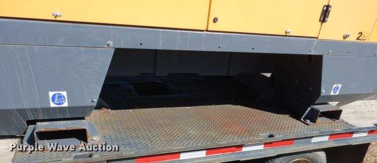 image for item IK9968 2011 Atlas Copco XRVS1000CD6  air compressor