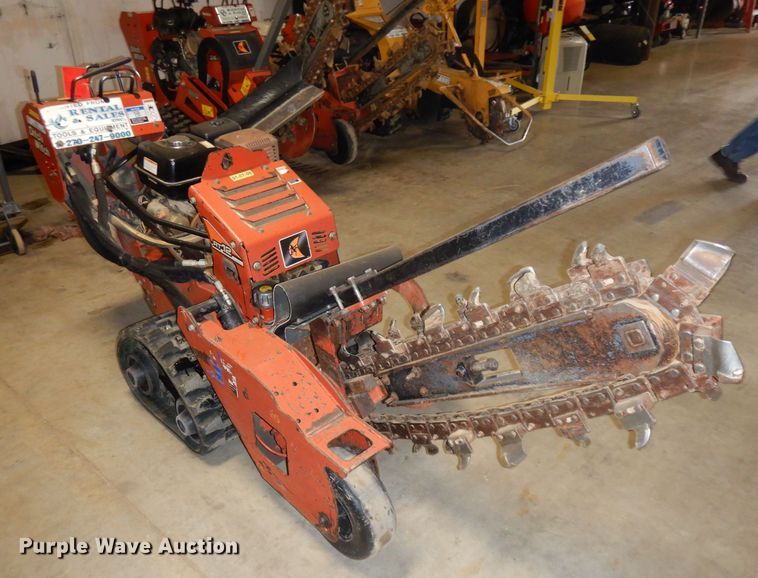 image for item IP9061 Ditch Witch RT12  trencher